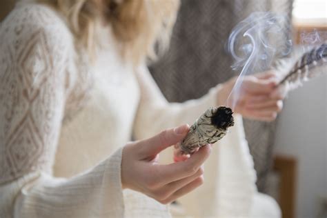 The Top 3 Benefits Of Burning Sage Smudging Benefits