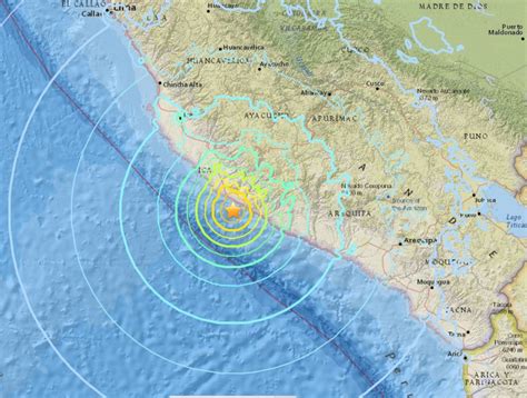 Al menos dos muertos y 65 heridos tras sismo 7 1 Richter en el sur de Perú