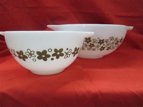 Vintage Pyrex Cinderella Nesting Mixing Bowls 441 443