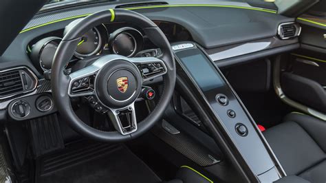 Porsche 918 Spyder Interior