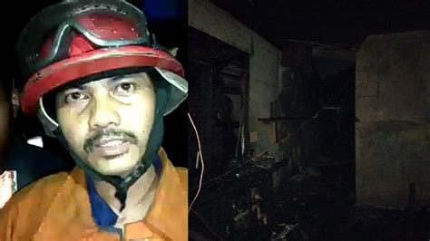 Ditinggal Pemiliknya Satu Unit Rumah Hangus Terbakar Di Jalan Kom Yos