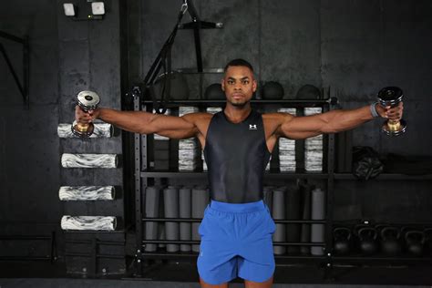 Single Arm Side Lateral Raises