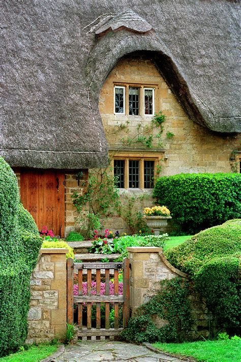 Picturesque Cotswolds Chipping Campden Thatched Cottage Photograph By Seeables Visual Arts