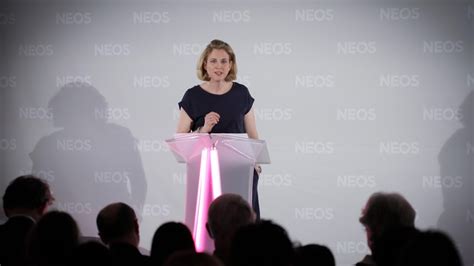 Grundsatzrede Buchpräsentation Wendepunkt von NEOS Vorsitzender