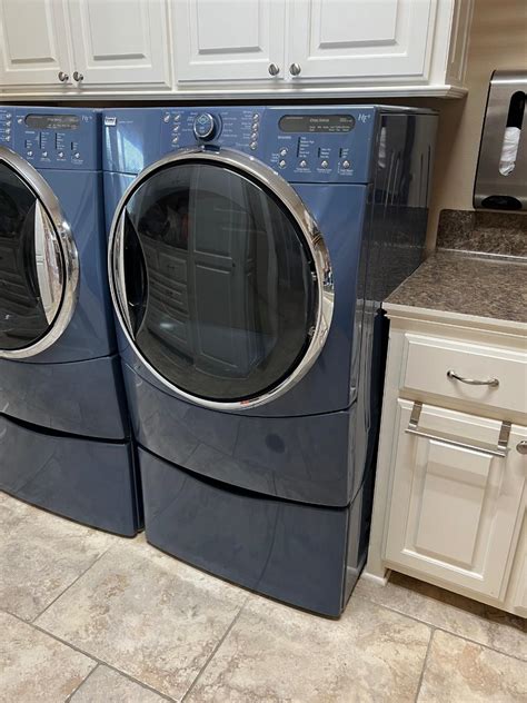 Kenmore ~ Elite ~ Washer And Electric Dryer With Pedestals