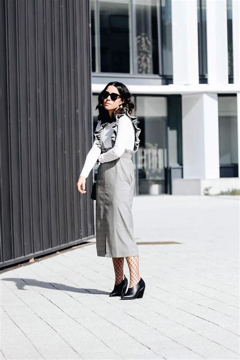 Ruffled Playsuit Romalos Blog Fashion Blogger Laid Back And