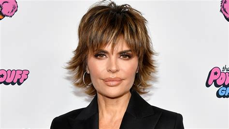 Why Lisa Rinna Regrets Getting Her Lip Fillers