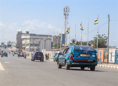 Taxis Motos Tricycles Au Togo Lexploitation Du Transport Public