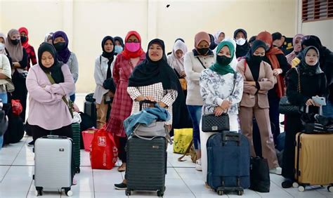 Kemnaker Amankan Sebayak Calon Pekerja Migran Ilegal Di Bandara