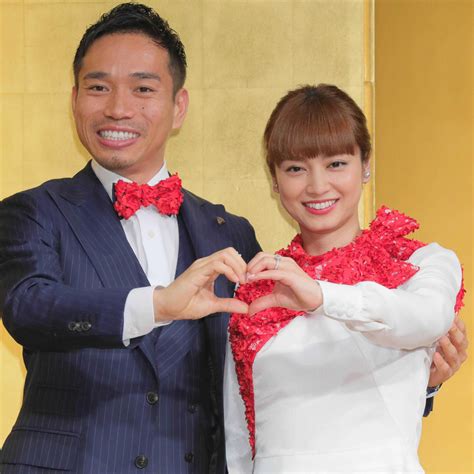 平愛梨、長友佑都との結婚式から丸3年を報告「i Love You」2ショットで感謝 スポーツ報知