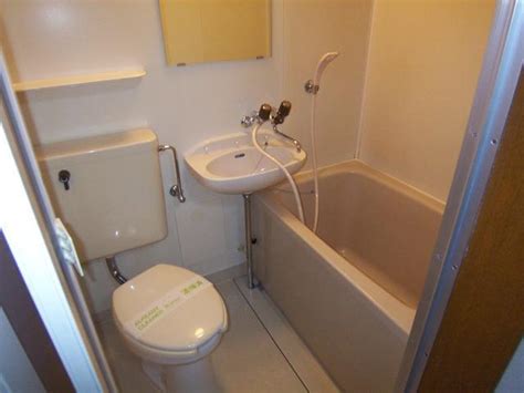 Japanese Apartment Bathrooms Explained - Blog