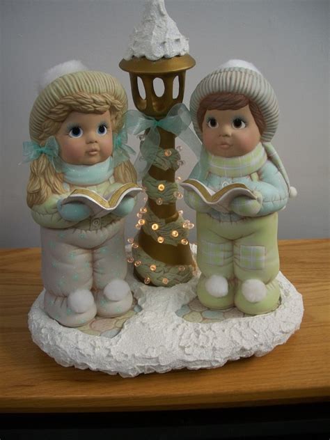 Ceramic Christmas Carolers Lighted Lamp Post On Snowy Base Etsy