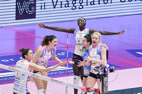 Cremona Sera Domenica Al Palaradi Arriva Cuneo Ore Contro La Vbc