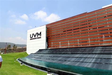 Lanza Uvm Zapopan Carrera De Medicina Veterinaria
