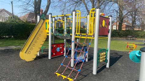 Manor Road Memorial Park And Splash Area Wantage Oxfordshire Mummies