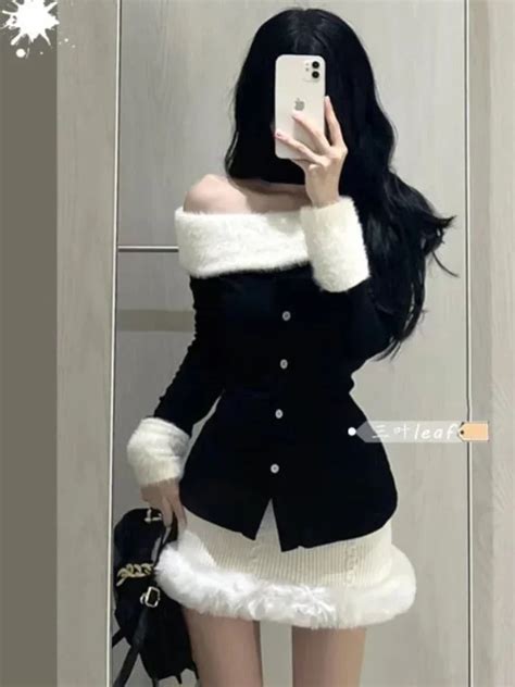 Hot Girl Pure Sexy Suit Women S Autumn Winter Off Shoulder Halter Neck Long Sleeved Top