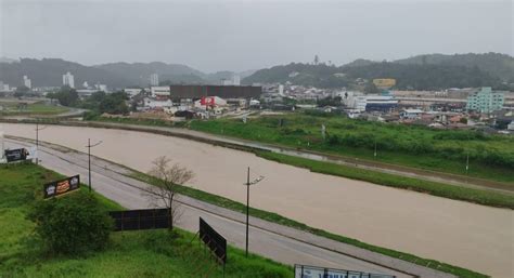 Atualiza O N Vel Do Rio Itaja Mirim Segue Baixando Em Brusque