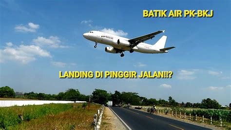 Lagi Angin Kencang Di Bandara Adi Soemarmo Pesawat Batik Air A