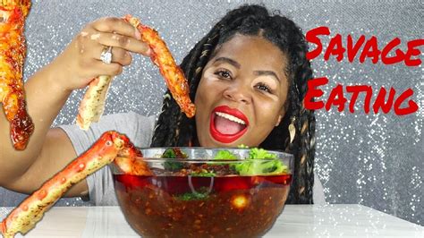 ASMR GIANT KING CRAB DE SHELLED SEAFOOD BOIL IN BLOVES SAUCE EATING