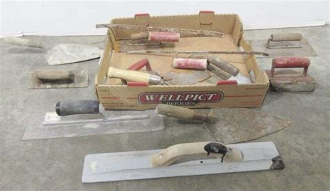 Concrete/masonry tools, used, good condition - Albrecht Auction Service