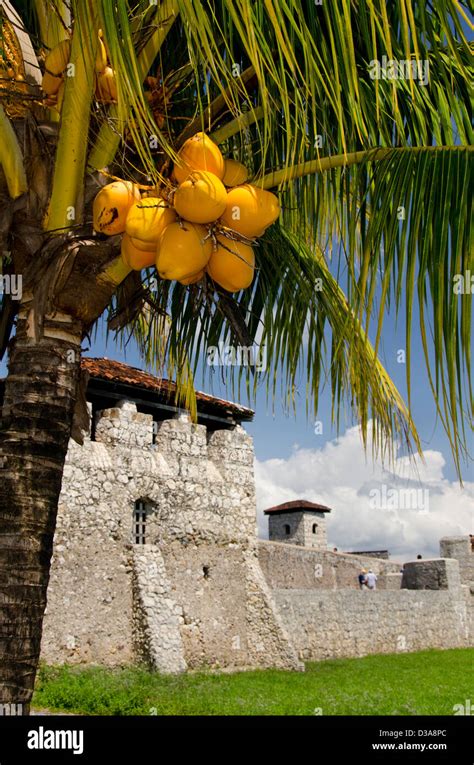 Guatemala Rio Dulce Castillo De San Felipe De Lara Aka Castillo De