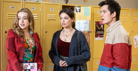 Xem phim Sex Education tôi bất lực nhận ra sai lầm tệ hại của mình khiến con xa lánh bố Tôi