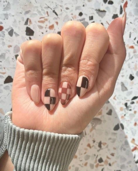 75 The Coolest Checkered Nail Art Designs — Brown Checkered Nails