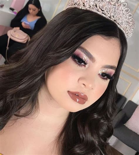 Pin De Isela Quezada En Maquillaje Quinceañera Maquillaje De 15 Años Quinceañera Maquillaje