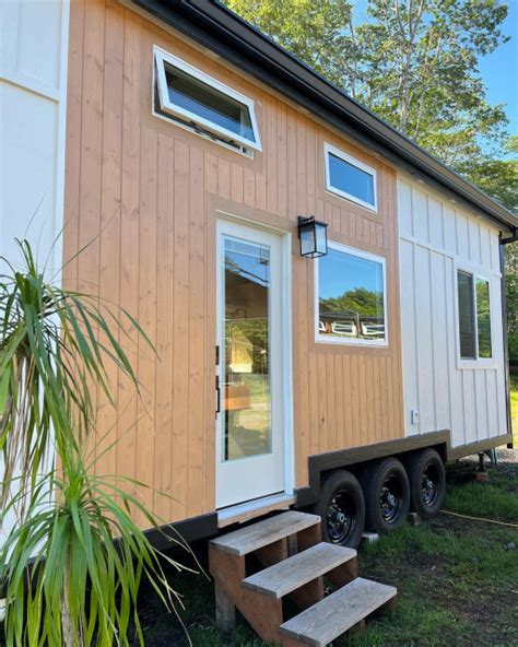 The Th Paradise Model Atu Built By Paradise Tiny Homes Landstil