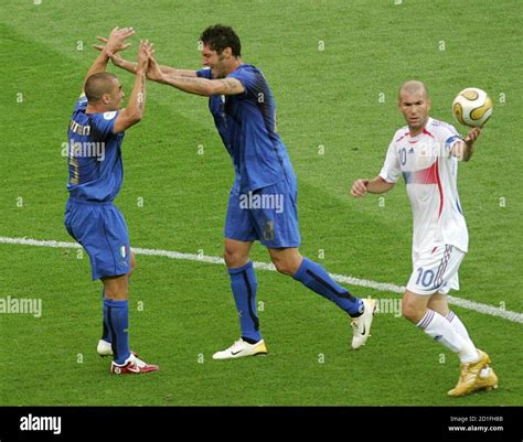 Materazzi Goal Hi Res Stock Photography And Images Alamy