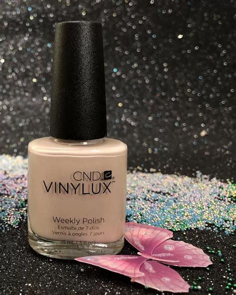 CND VINYLUX Unmasked 269 Weekly Polish Nude Collection Gel Nails