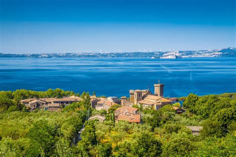 Lago Di Bolsena Scopri Il Meraviglioso Lago Del Lazio