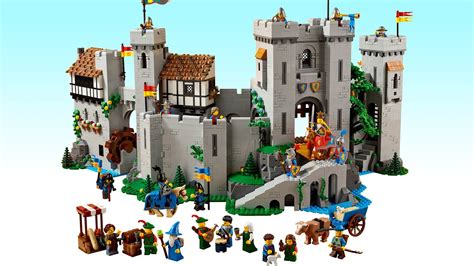 LEGO Lion Knights' Castle 10305 reveal & thoughts! Better than any ...