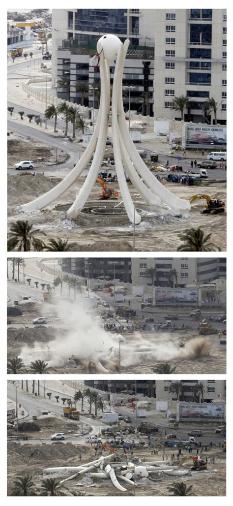 Newsflick Bahrain Destroyed The Statue At The Pearl