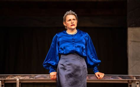 Macbeth At Shakespeares Globe Reviews West End Theatre