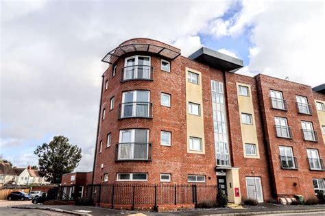 Princes Way Bletchley Milton Keynes 1 Bed Apartment £175000