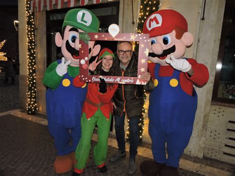 Albano Inaugurato Il Presepe Di Porta Pretoria E Acceso Il Mega Albero