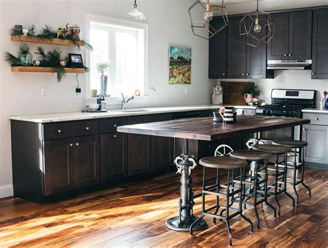 3 Simple Kitchen Updates You Can Diy In A Weekend Bloom In The Black