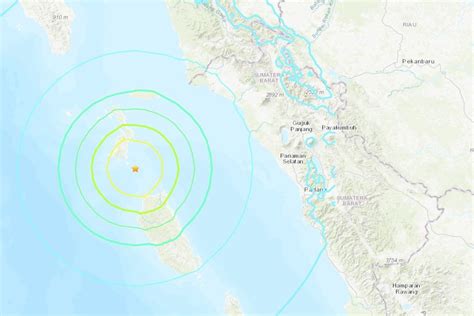 6 7 6 4 Magnitude Earthquakes Shake Indonesia And The Philippines