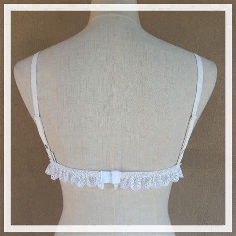 WHITE SOFT LACE BRALETTE – Pretty Things Online