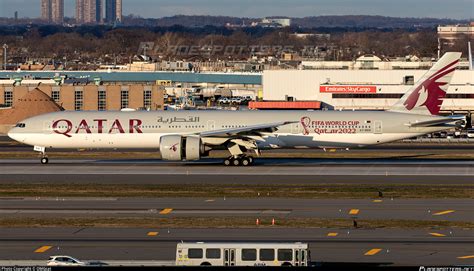 A7 BEH Qatar Airways Boeing 777 3DZER Photo By OMGcat ID 1361179