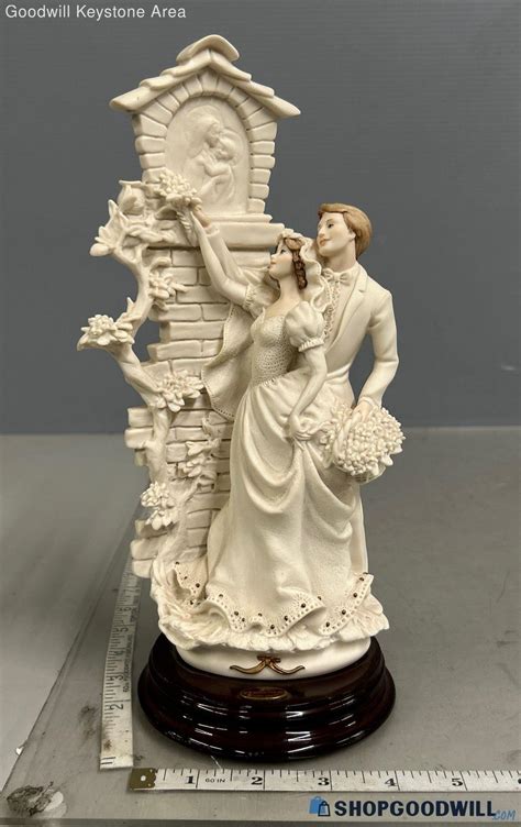 Florence Giuseppe Armani Wedding Shrine Figurine