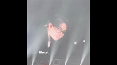 Heeseung Flying Kiss Omg 😭 Heeseung Enhypen Youtube