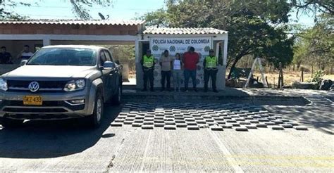 LA TRANSPORTABAN EN CAMIONETAS DE LUJO Incautan 300 kilos de cocaína