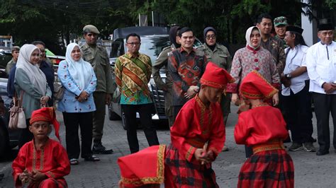 Kunjungi Kecamatan Panakkukang Ketua Tp Pkk Makassar Dan Plt Kepala