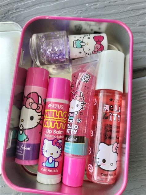 Pin De Erandi Daniela En Hello Kitty Productos Labiales Maquillaje