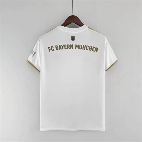 Koszulka Pi Karska Bayern Monachium Away Adidas Liga Niemiecka