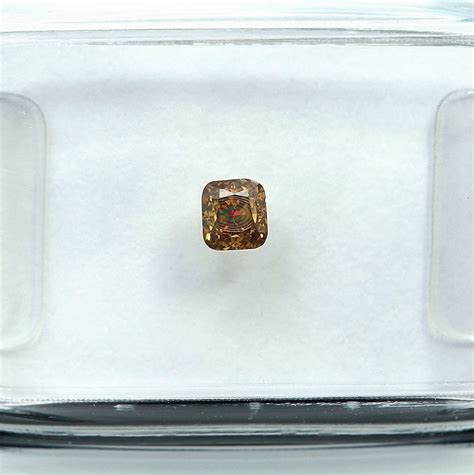 Diamant 0 23 Ct Coussin Natural Fancy Intense Orangy Yellow VS2