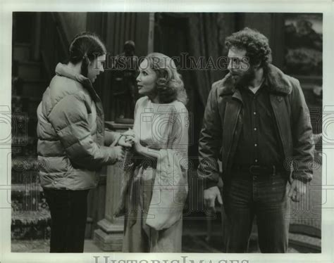 Press Photo Actor Sal Viscuso With Actresses In Soap On Abc