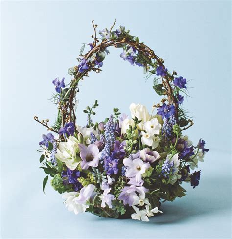 A-Tisket, a-Tasket, Flowers in a Basket - Flower Magazine